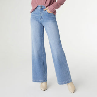 EverStretch Wide Leg - Medium Denim