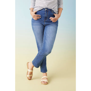 EverStretch High Rise Boyfriend Capri - Medium Denim