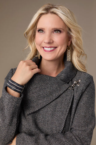 Billy Herringbone Cardigan with Clasp - Black