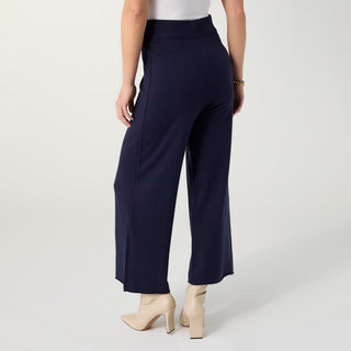 Lightweight Heavenly-Luxe Crop Bottom - Patriot Blue