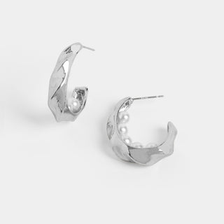 Silver Ripple Pearl Earrings - Silver
